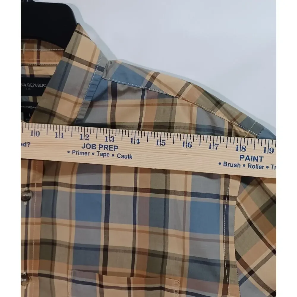 Banana Republic Untucked Fit Men's sz L Long Sleeve Shirt Brown Blue Black Plaid